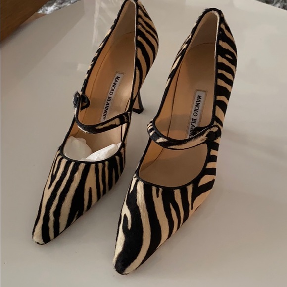 Manolo Blahnik Campari Pumps - Picture 2 of 5